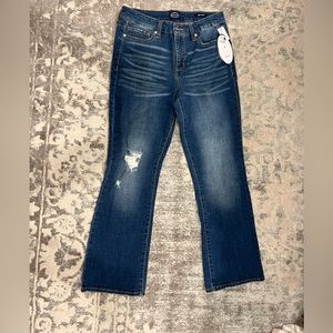 Scoop ripped jeans. Brand new! Size 6.